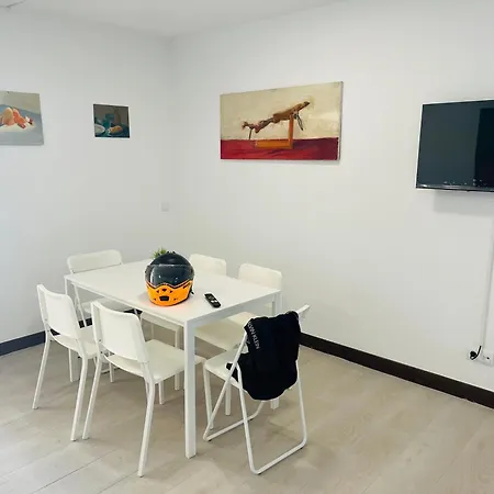 LUMINOSOS APARTAMENTOS POZUELO a 8 MINUTOS DE PALACIO REAL-3